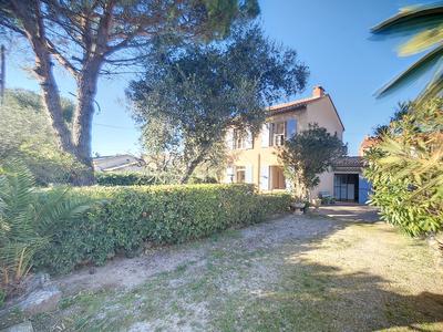 Maison traditionnelle - 100 m² - 5 pièces