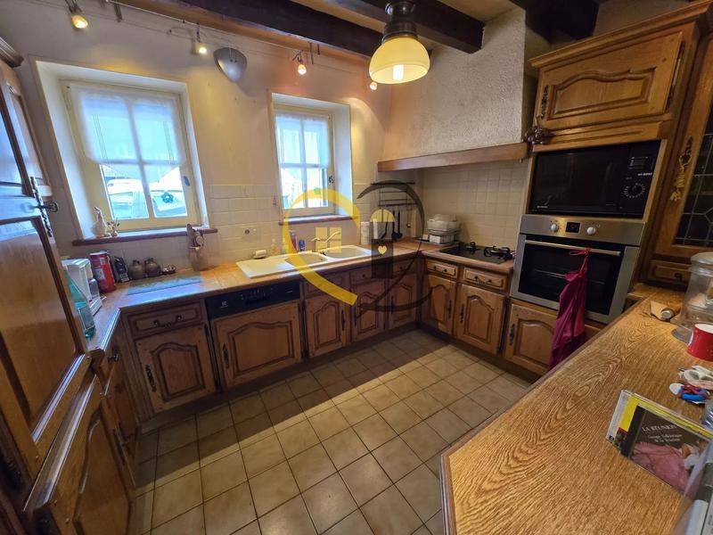 Maison - 159 m² - 7 pièces