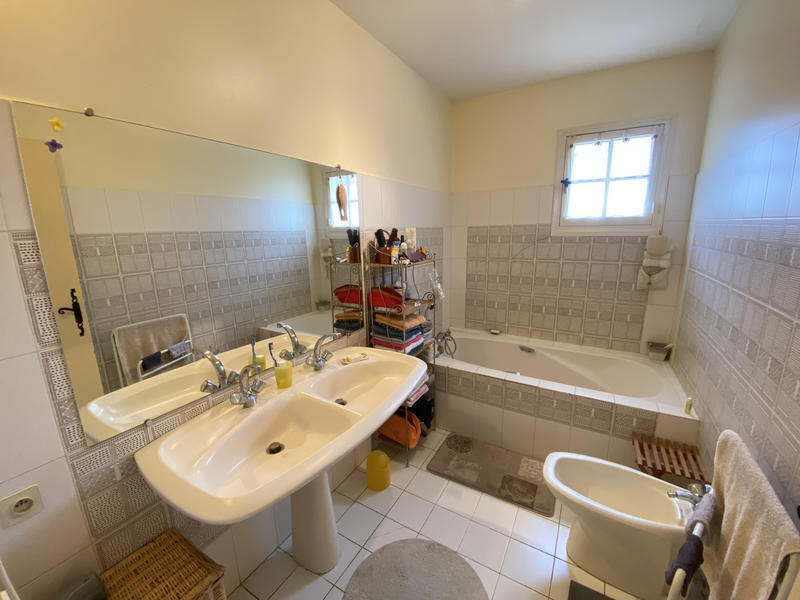 Villa - 161 m² - 6 pièces