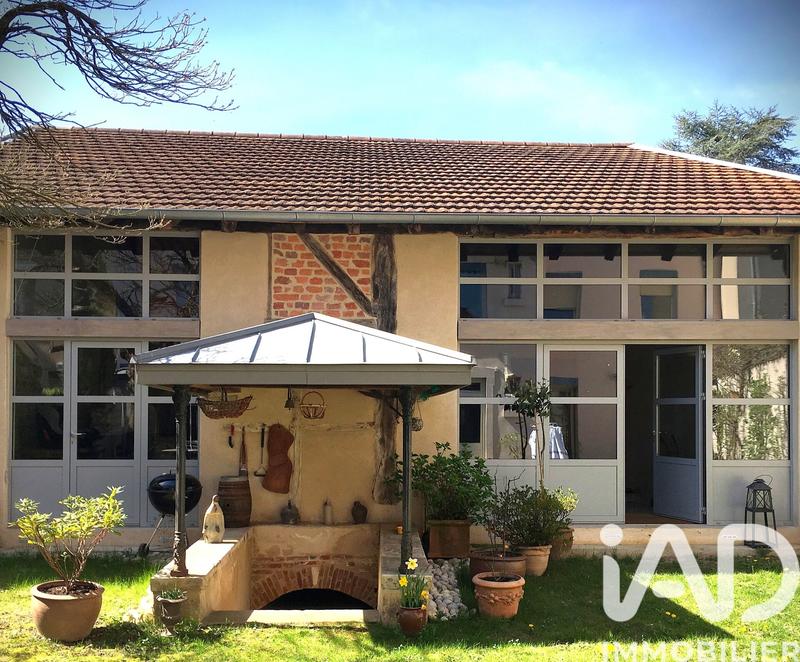 Maison de ville - 268 m² - 9 pièces