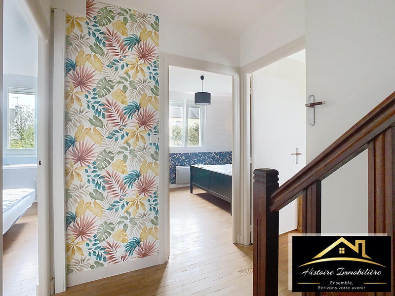 Maison - 104 m² - 7 pièces