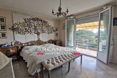 Maison - 130 m² - 4 pièces