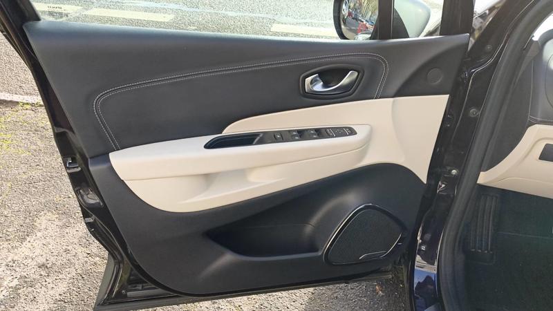 Renault Captur 1.2 TCe 118 Edc6 Initiale Paris