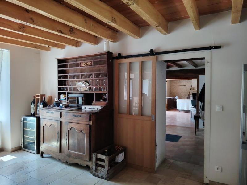 Maison - 240 m² - 4 pièces