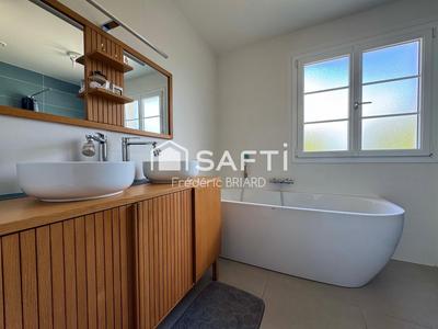 Maison - 147 m² - 5 pièces