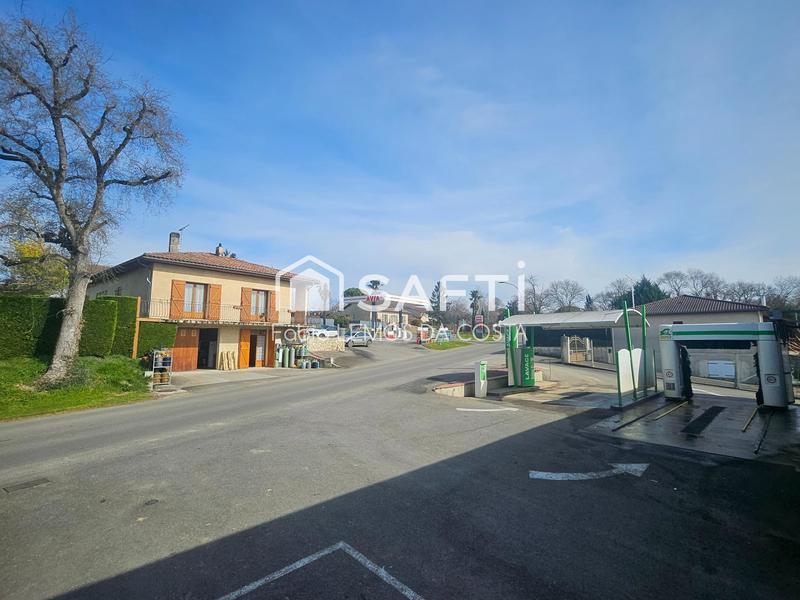 Local commercial - 135 m² - 10 pièces