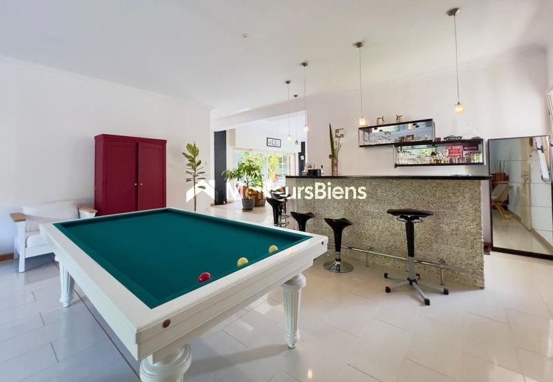 Villa - 475 m² - 10 pièces