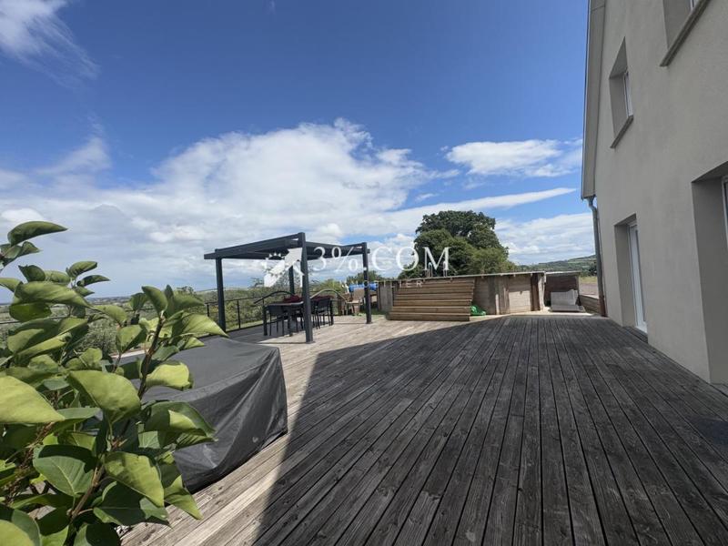 Maison - 125 m² - 5 pièces