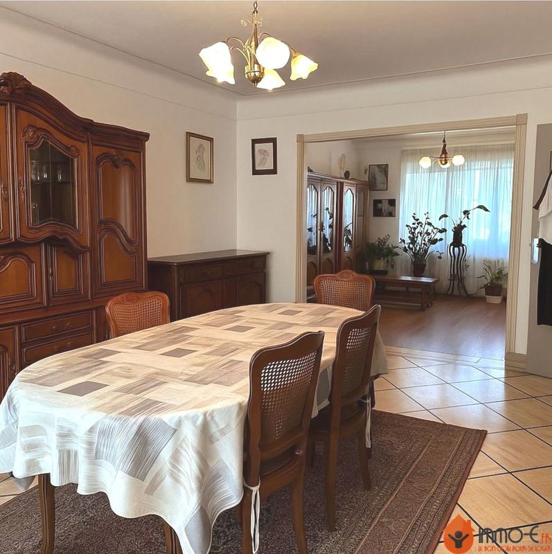 Maison - 96 m² - 5 pièces