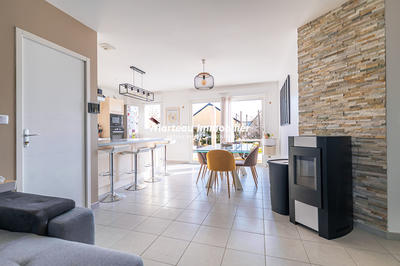 Maison - 88 m² - 4 pièces