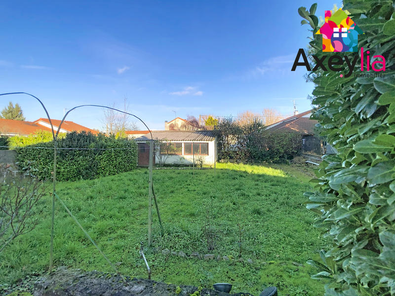 Maison - 94 m² - 8 pièces