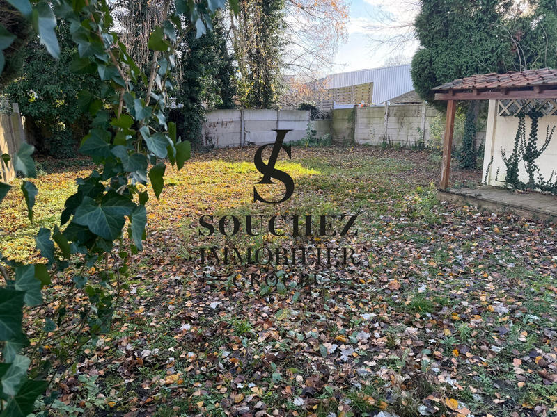 Maison - 250 m² - 8 pièces