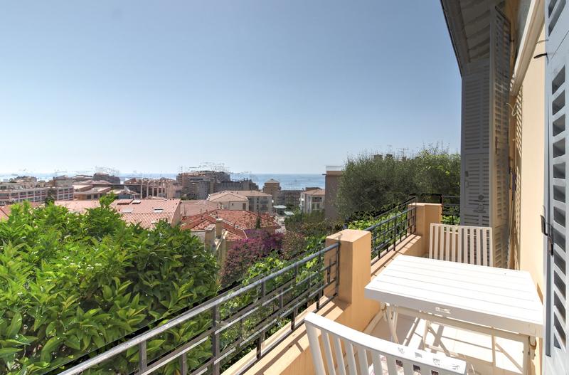 Maison - 211 m² - 8 pièces