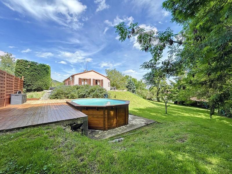 Maison - 92 m² - 4 pièces