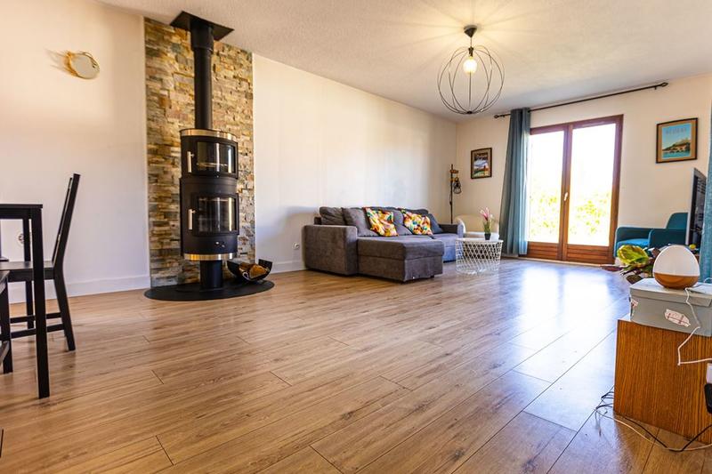 Maison traditionnelle - 92 m² - 4 pièces