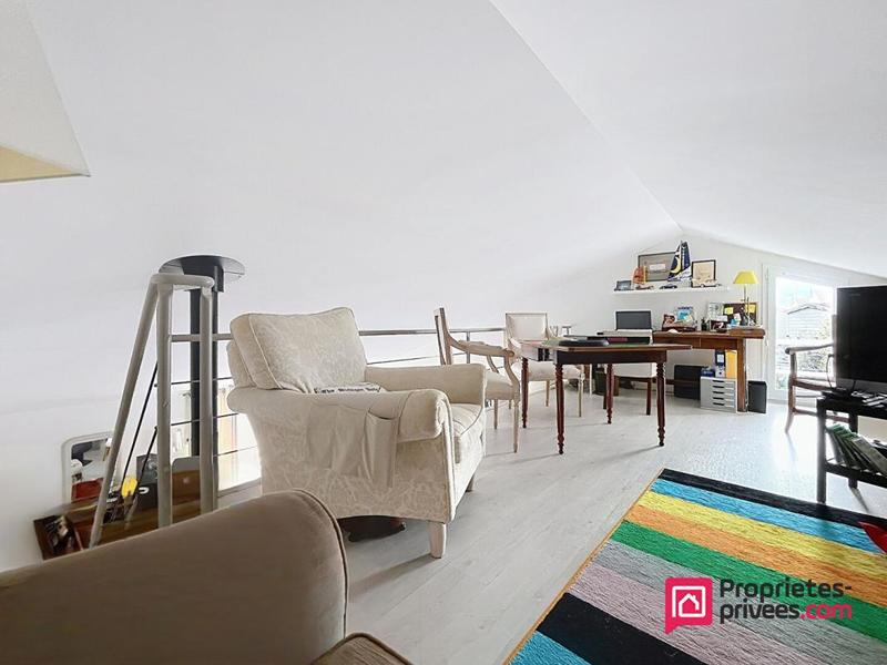 Maison - 140 m² - 5 pièces