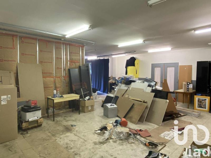 Maison - 220 m² - 7 pièces