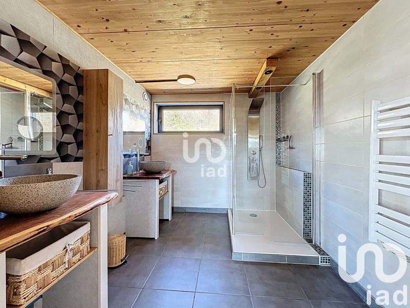 Loft - 126 m² - 4 pièces