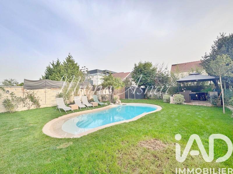 Maison - 122 m² - 6 pièces