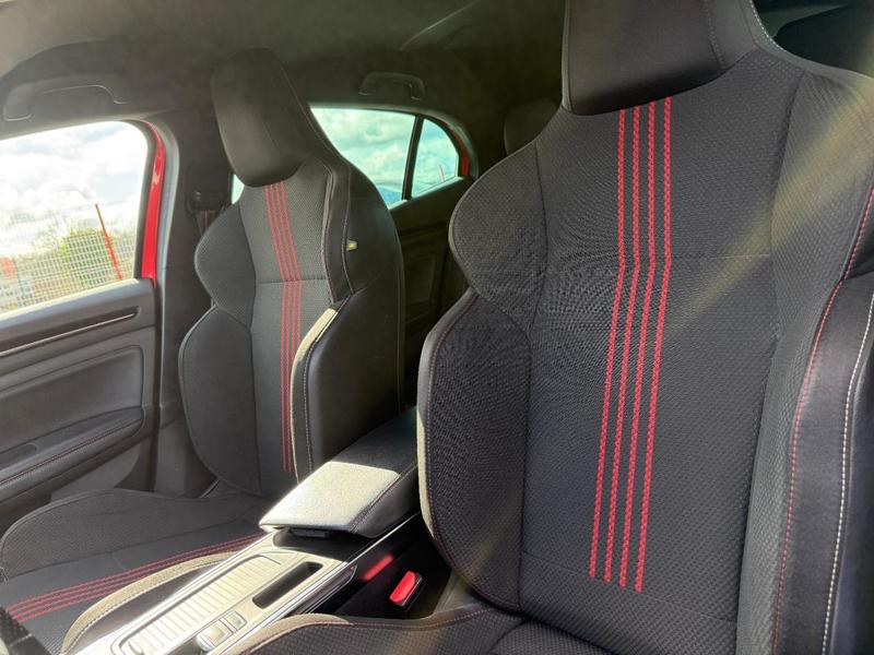 Renault Mégane IV Berline Blue dCi 115 Edc R.S. Line