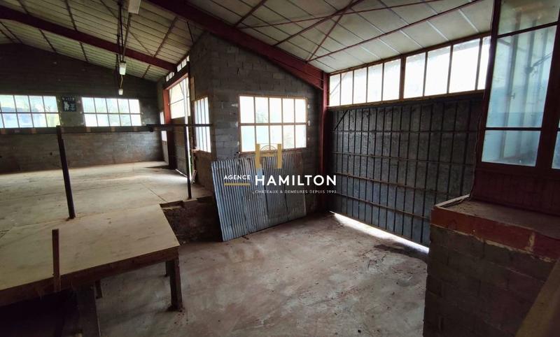 Entrepôt - 760 m² - 1 pièce