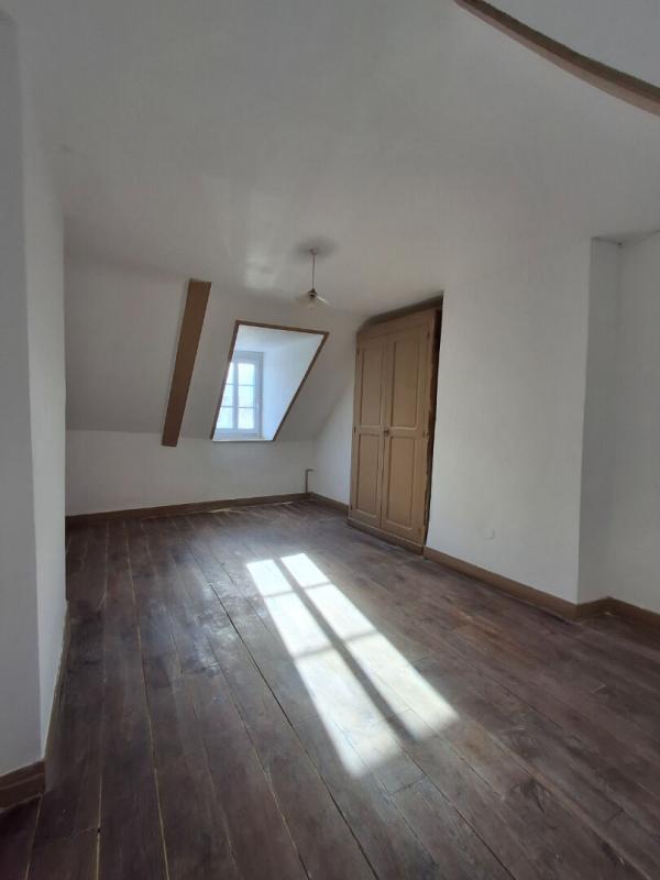 Maison - 280 m² - 10 pièces