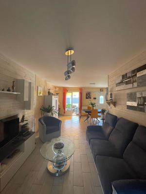 Maison - 83 m² - 2 pièces