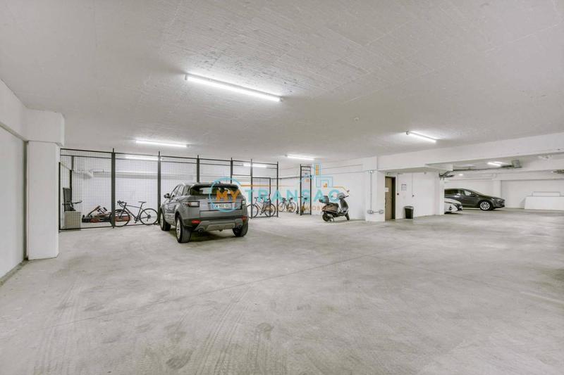 Local d'activités - 3 292 m²