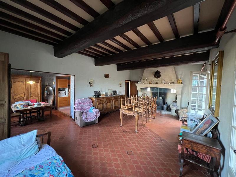 Maison - 240 m² - 5 pièces