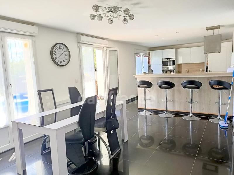 Maison - 113 m² - 6 pièces