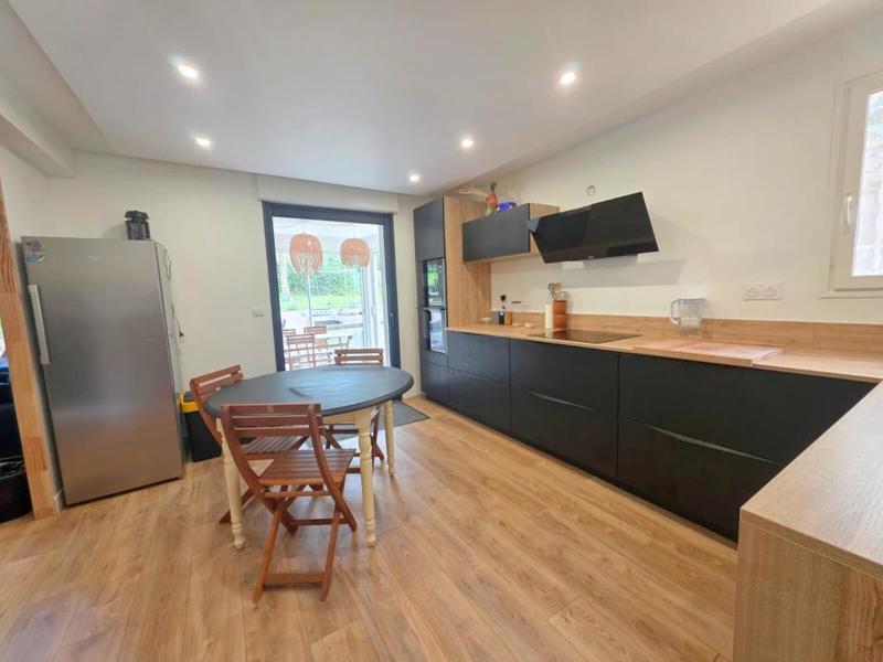 Maison - 121 m² - 4 pièces