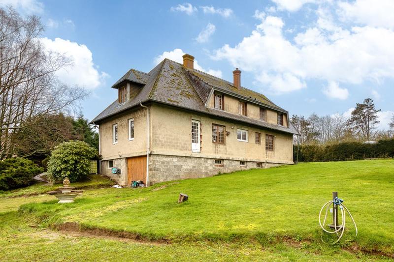 Maison - 213 m² - 10 pièces