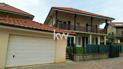 Maison - 331 m² - 7 pièces