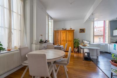 Appartement - 111 m² - 4 pièces