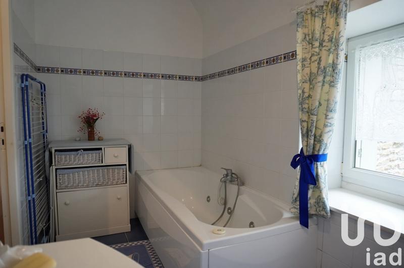 Maison - 168 m² - 8 pièces