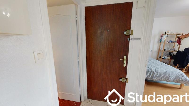 Chambre - 11 m² - 1 pièce