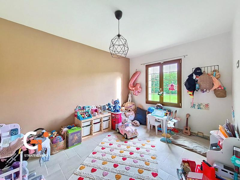 Maison - 260 m² - 6 pièces