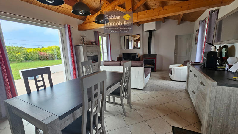 Maison - 97 m² - 4 pièces