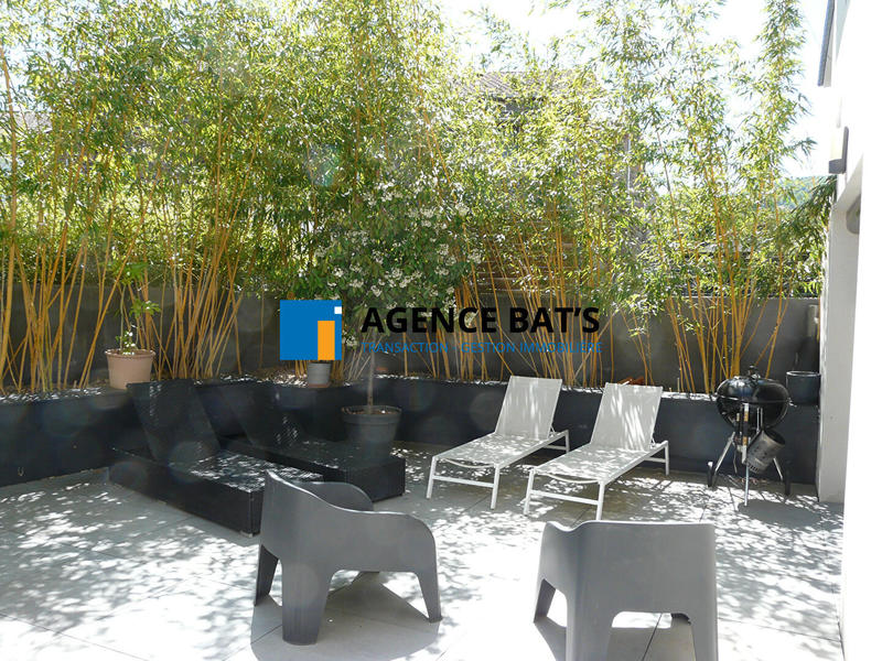 Appartement - 247 m² - 7 pièces