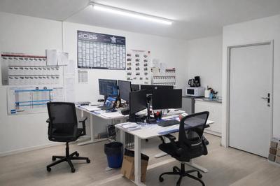 Entrepôt - 90 m² - 2 pièces