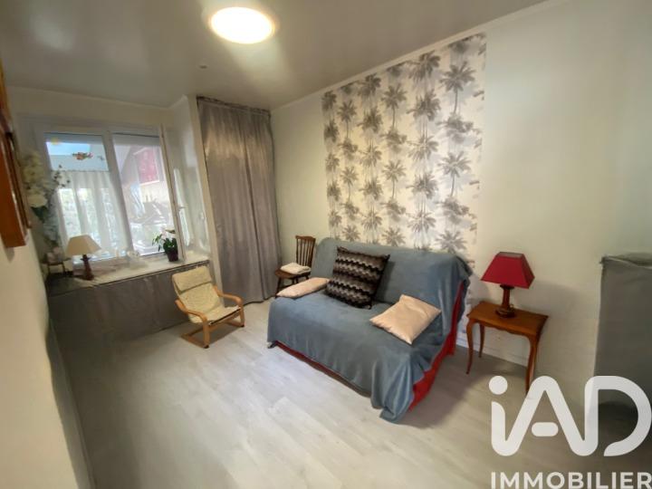 Maison - 77 m² - 6 pièces