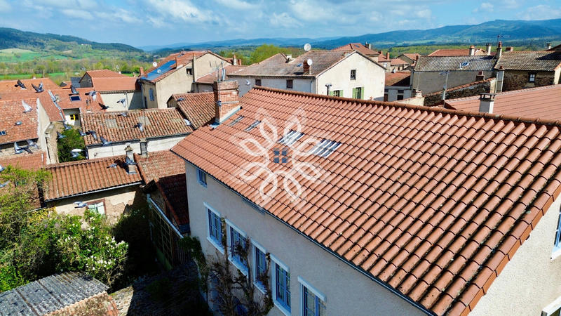 Propriété - 160 m² - 9 pièces