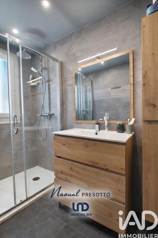 Maison - 245 m² - 13 pièces