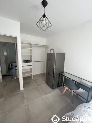 Chambre - 11 m² - 1 pièce