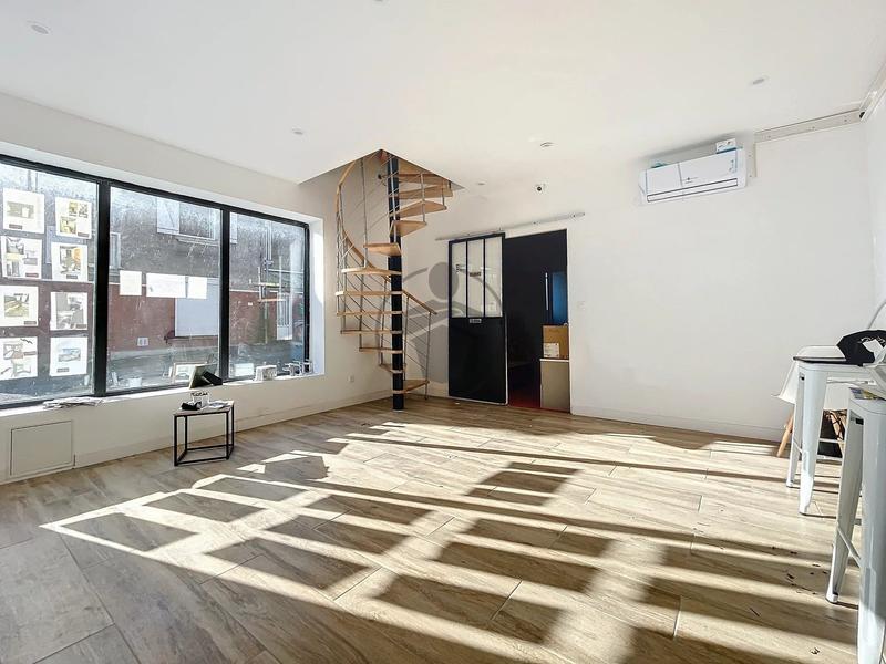 Immeuble - 110 m² - 5 pièces