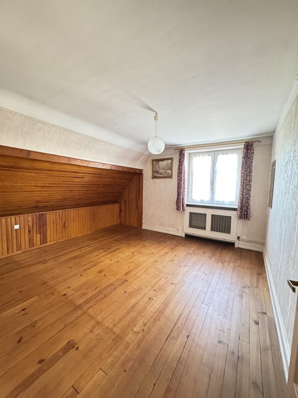 Maison - 136 m² - 7 pièces