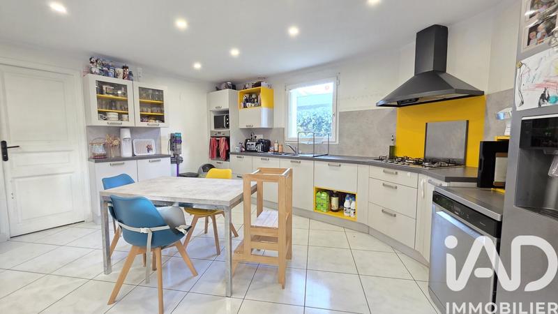 Maison - 170 m² - 8 pièces