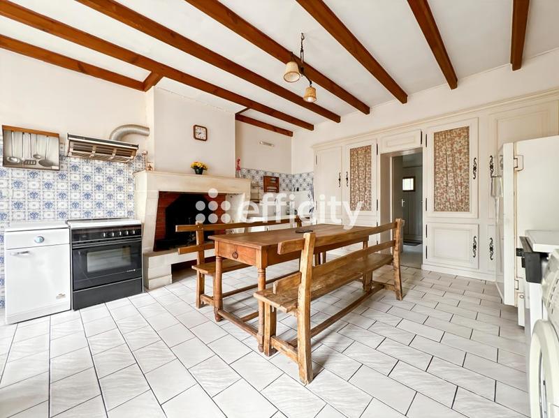 Propriété - 436 m² - 16 pièces