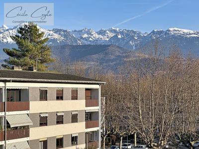 Appartement - 74 m² - 5 pièces