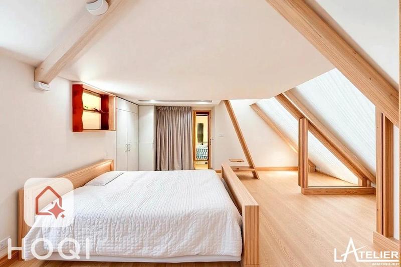 Maison - 210 m² - 10 pièces